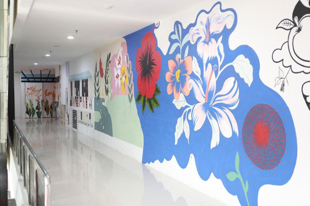 Heavenly Land Family Hotel باليمبانغْ المظهر الخارجي الصورة