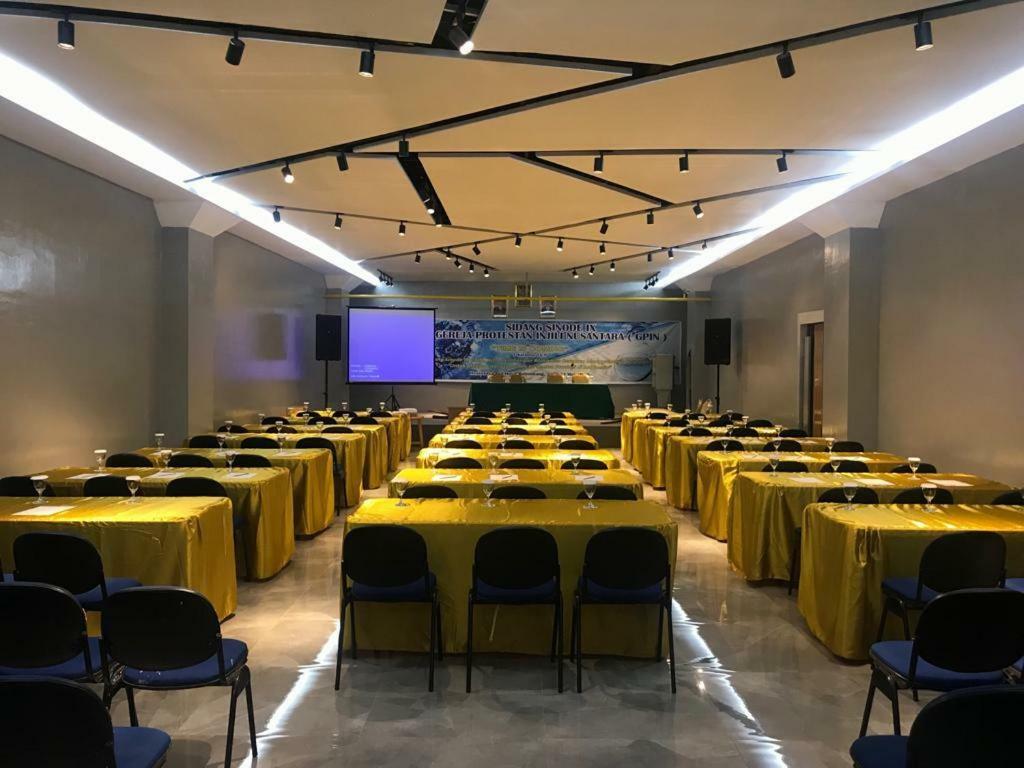 Heavenly Land Family Hotel باليمبانغْ المظهر الخارجي الصورة